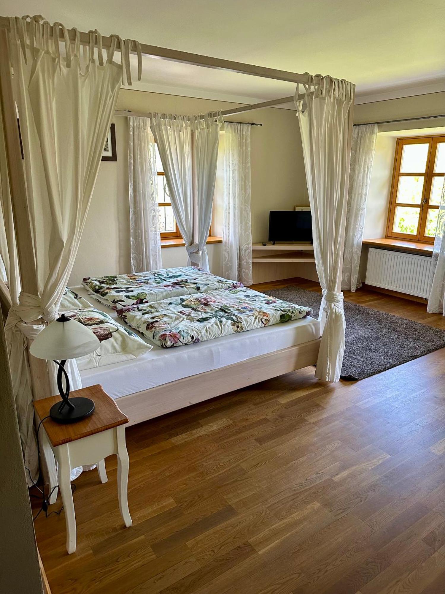 Apartman Zahradka Mírkovice Buitenkant foto